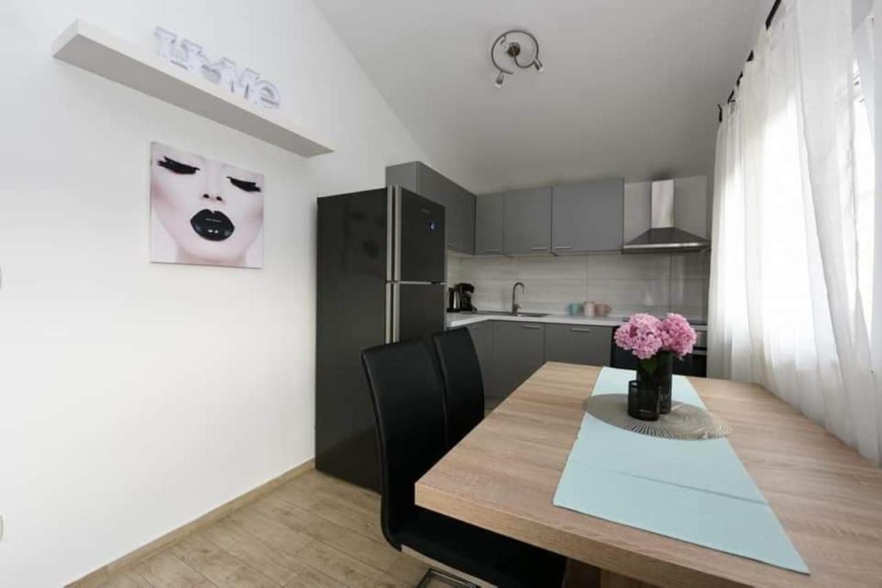 Matea 2 Villa Zadar Bagian luar foto
